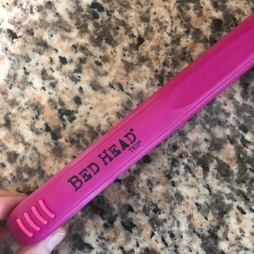 Bed Head mini flat iron